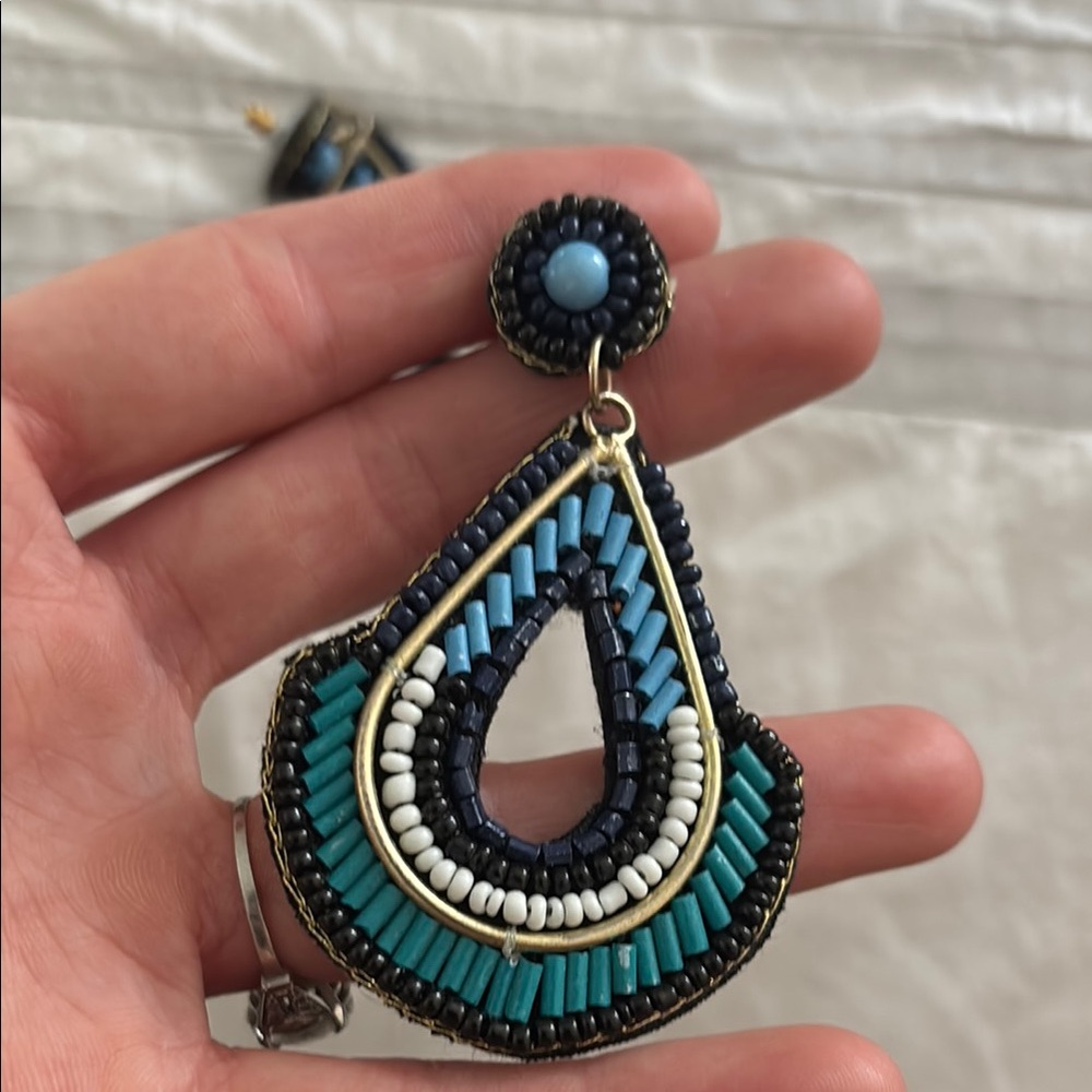 Elegant Beaded Teardrop Earrings - Picture 4 of 4